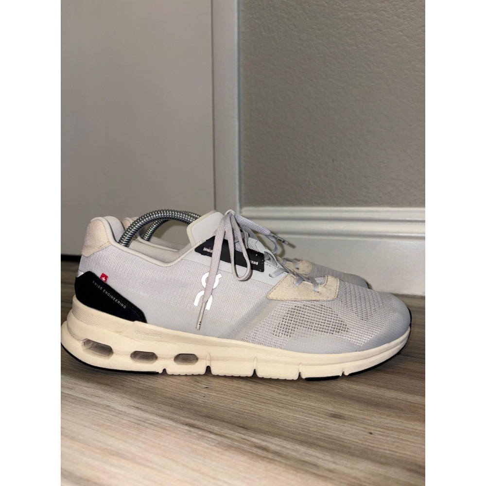 On Cloudrift Men's Size 9.5 Wolf/Ice Medium